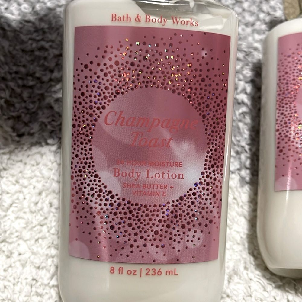 NEW - Bath & Body Works- Champagne Toast - Picture 2 of 3